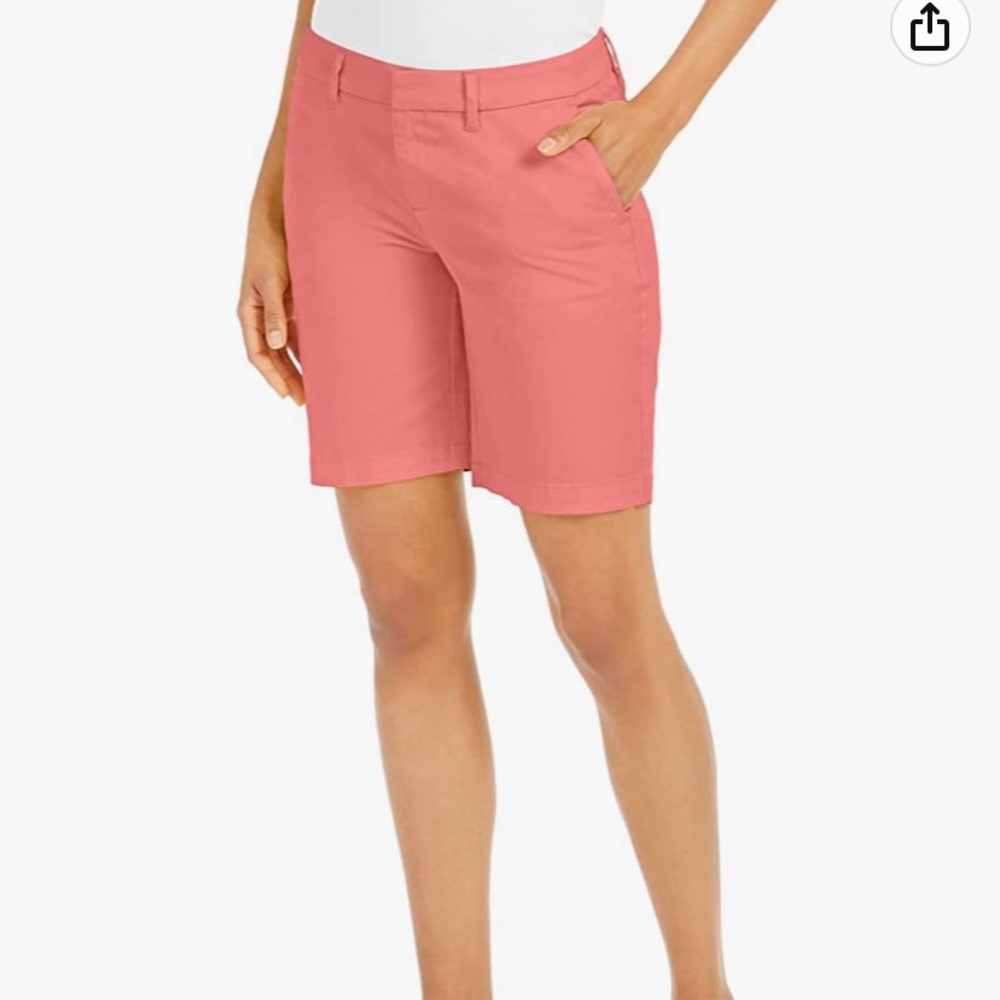 Ladies Tommy Hilfiger Bermudas. Size 16